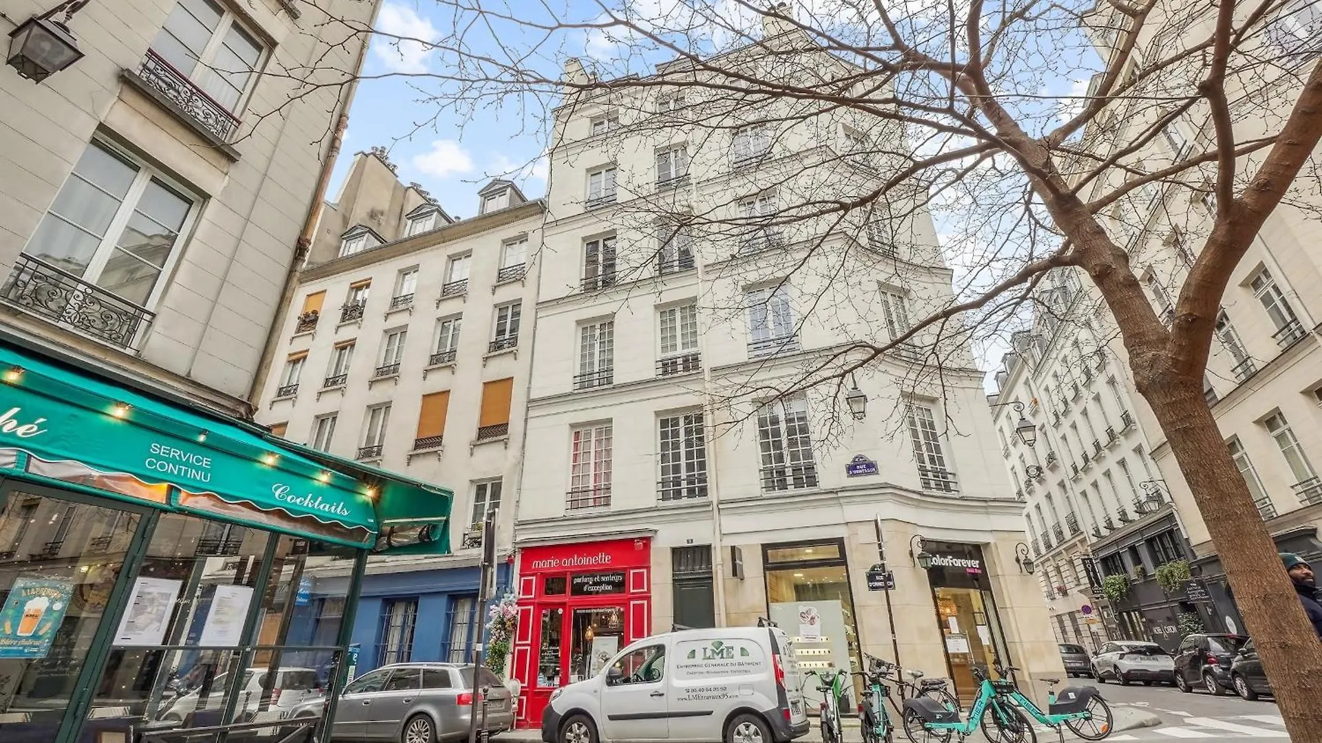 Place Des Vosges & Le Marais - Cityapartmentstay Paris France